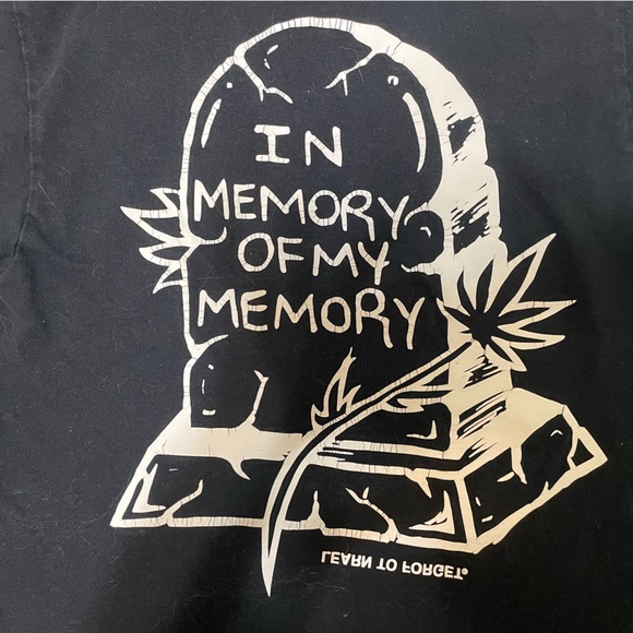 Broken Promises “In Memory of my Memory” RIP Tee - Picture 6 of 6